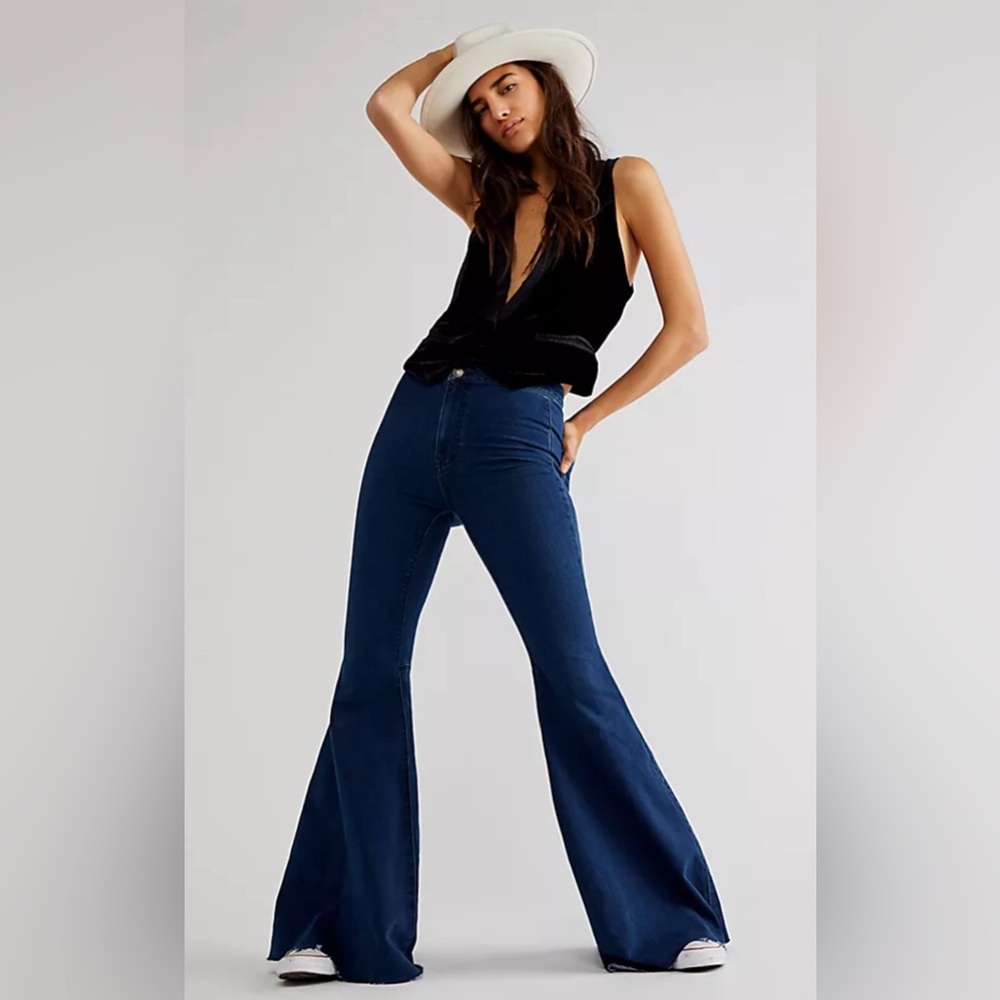 We The Free “Just Float On” Flares, Rich Blue Size 27